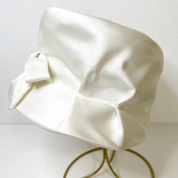 Vintage Clover Lane Satin Bucket Hat - Picture 8 of 9